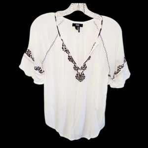 Paige White Embroidered Women's Peasant Top Boho Cottagecore Sz XS